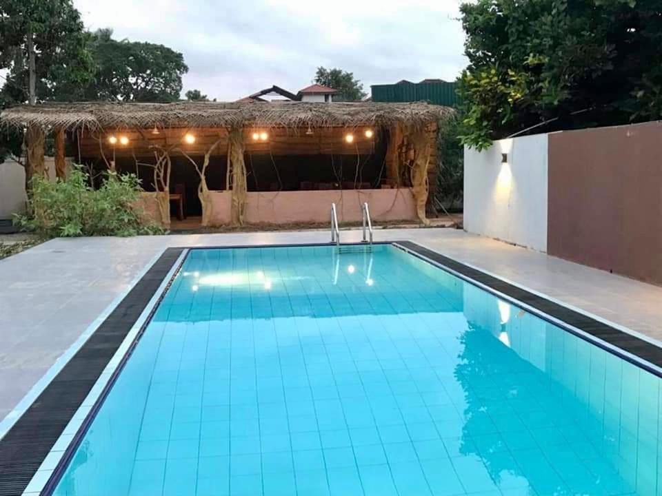 Aradhana Airport Transit Hotel Katunayaka Dış mekan fotoğraf