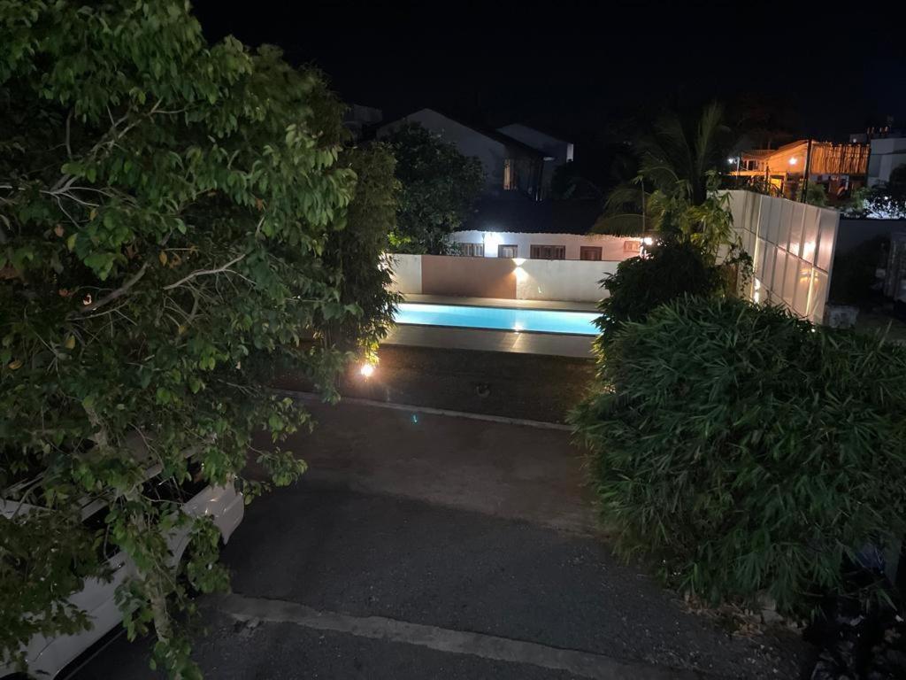 Aradhana Airport Transit Hotel Katunayaka Dış mekan fotoğraf